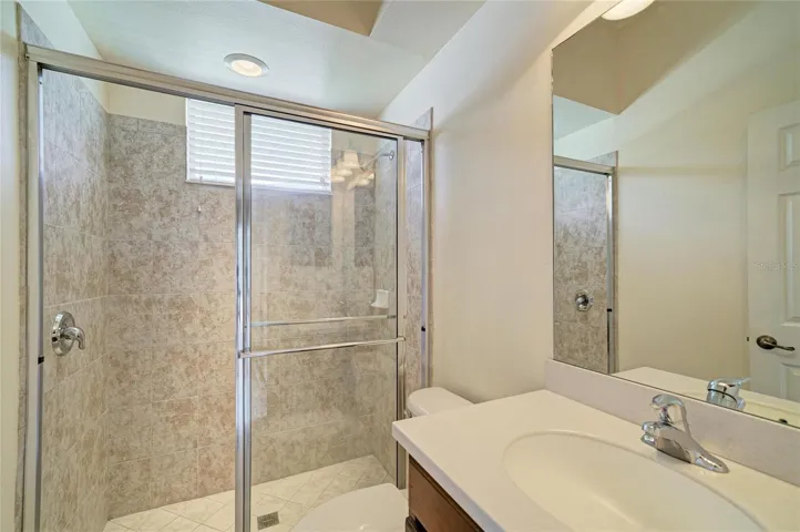 Back hall full bath.