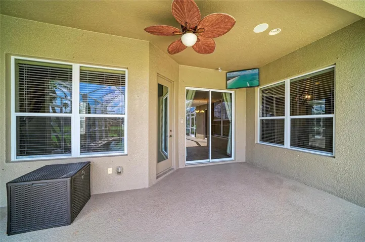 Covered section of lanai.