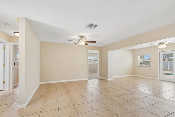 Living Room/Dining Room