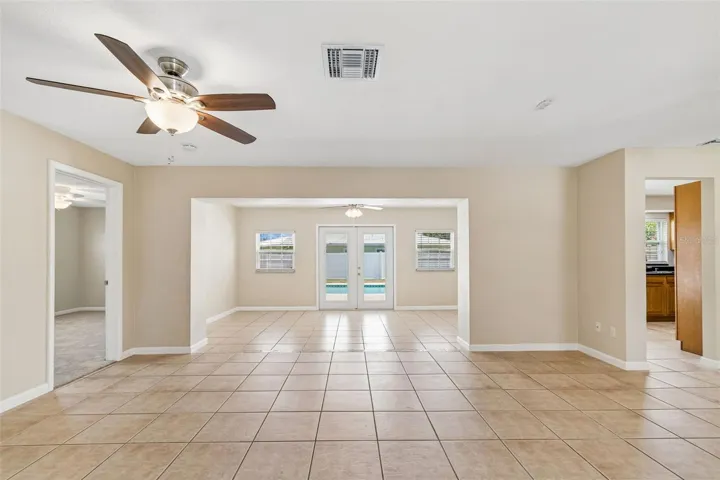 Living Room/Dining Room