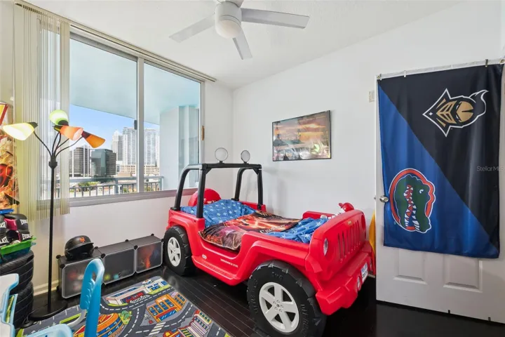 Guest bedroom