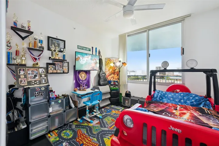 Guest bedroom