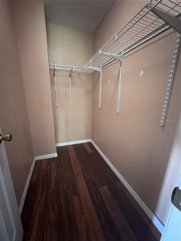 MASTER WALK IN CLOSET