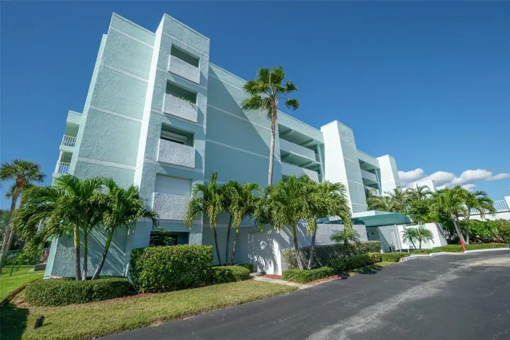 The Commodore Condos