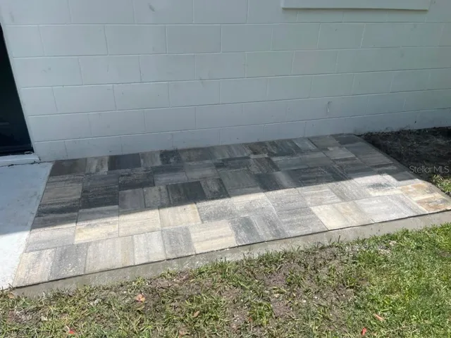Garbage can pad