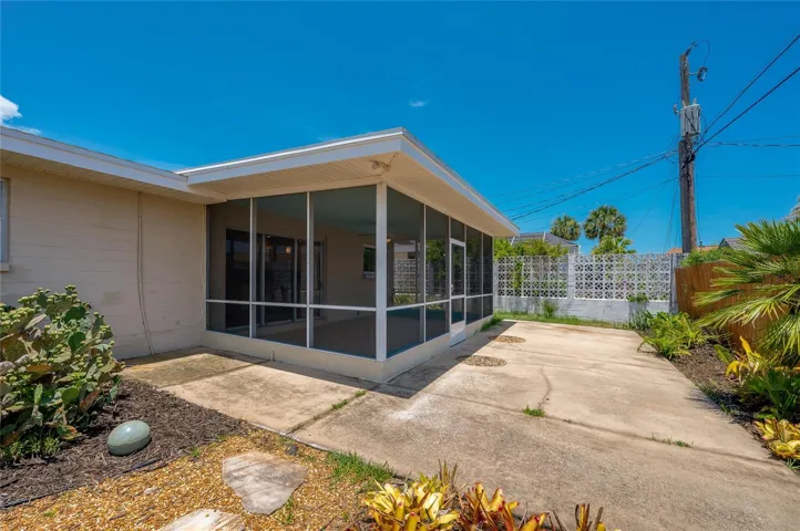 Extended sun patio
