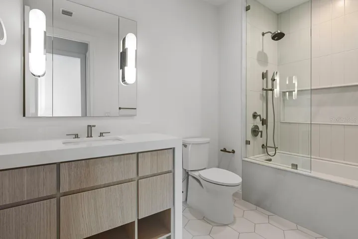 Second-floor guest suite bath 3