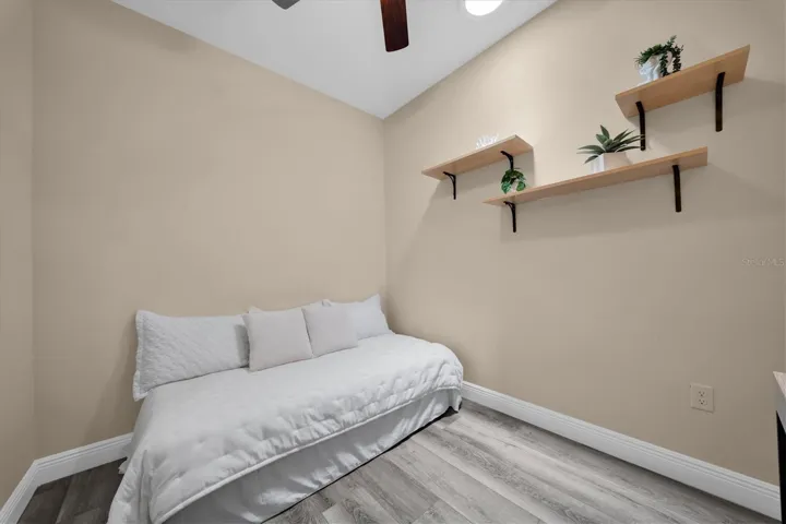 Flex Room- Office/Den/BR