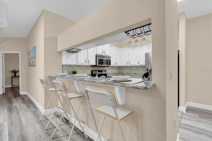Roomy Breakfast Bar