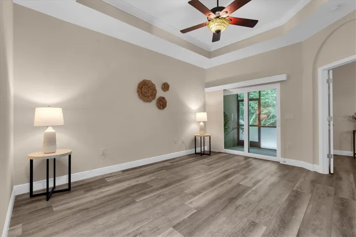 Living Room w/ Tray Ceiling and Crown Molding
