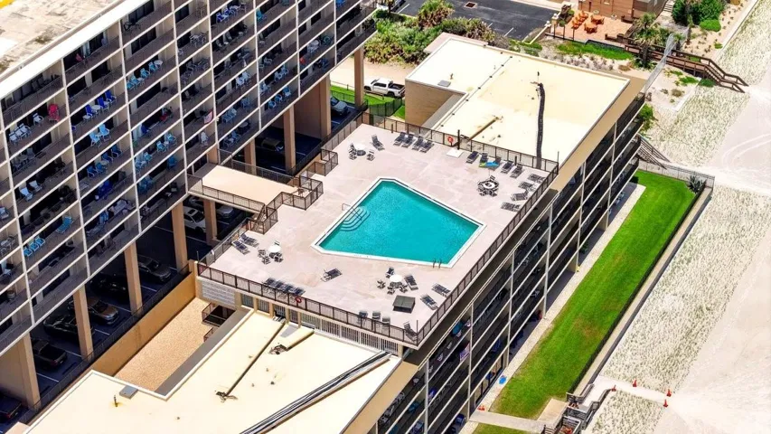 Rooftop Swimming Pool