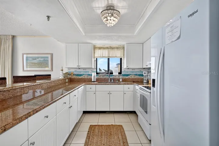 Huge Kitchen Space