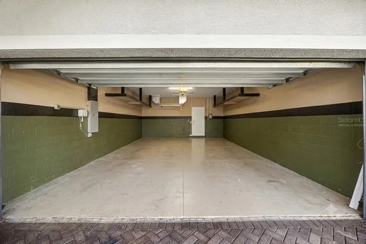 virtually staged: spacious 18x30 garage