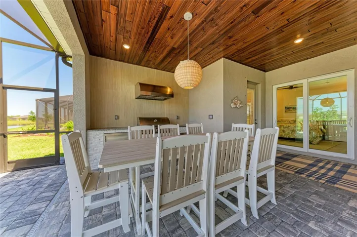 Outdoor Dining for 8