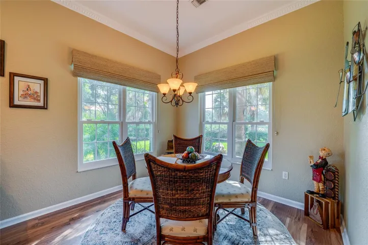 Breakfast area