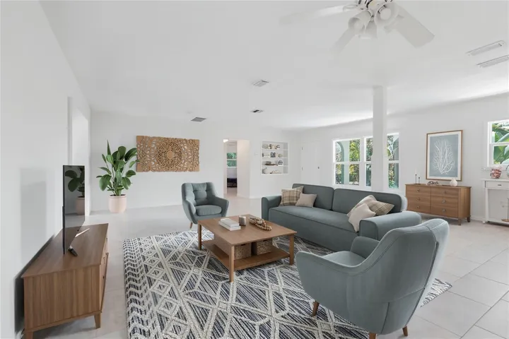 Great Entertaining Space!