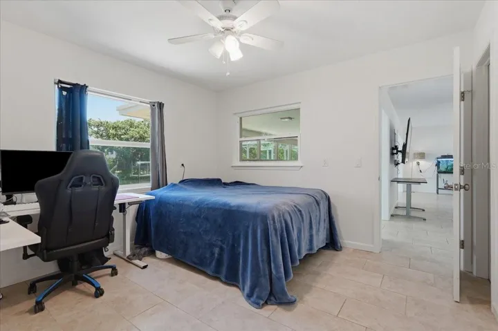 Triple Split Bedroom Floor Plan
