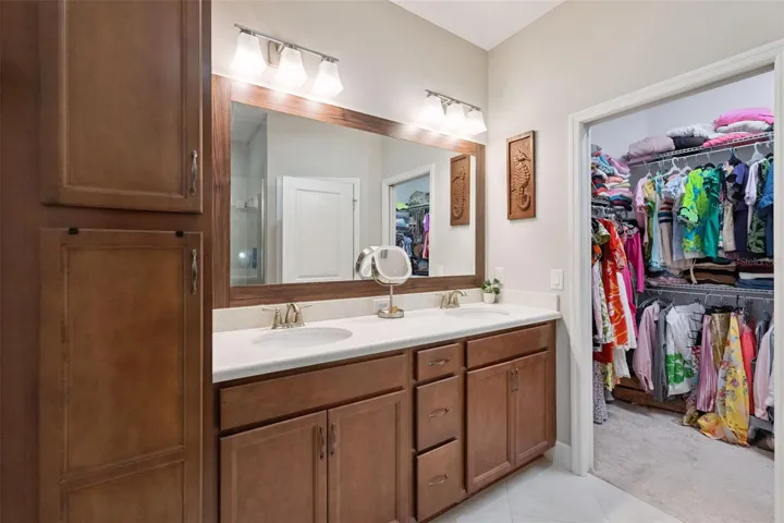 Primary En-Suite