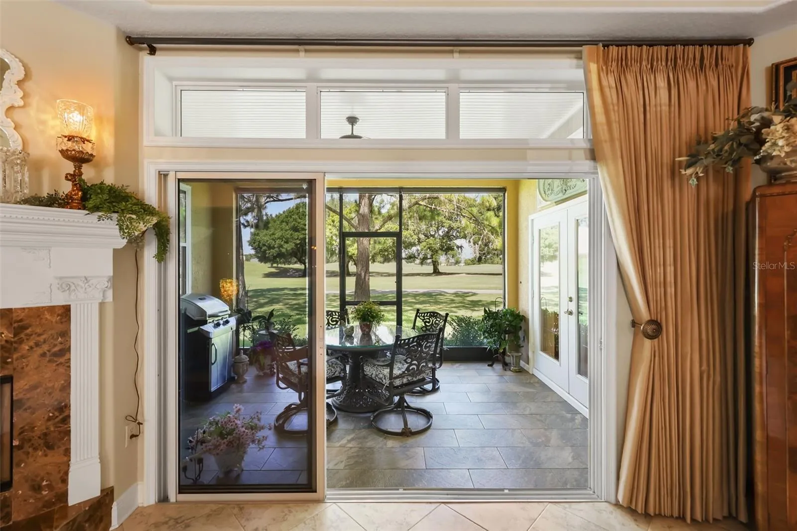 Lanai entrance from living room