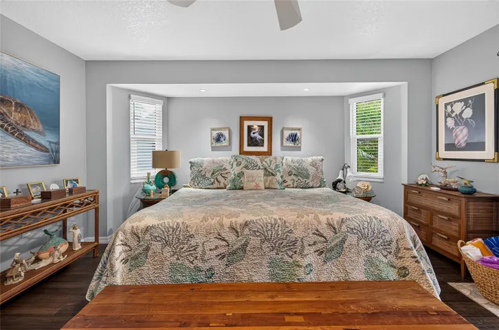 King size bed primary suite
