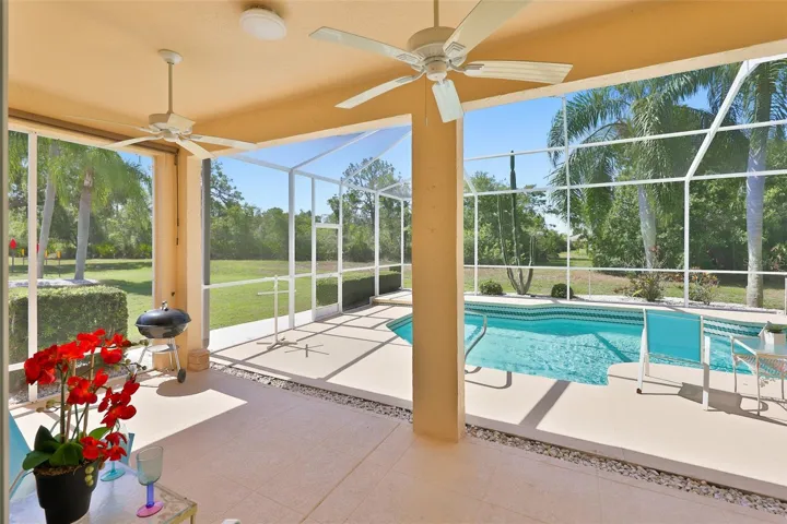 Covered Lanai, Ceiling Fan So you Always have a Breeze