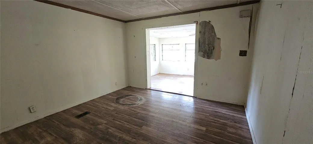 Middle Room