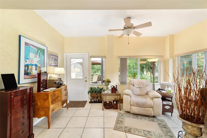 Florida/Bonus room off of Master Bedroom