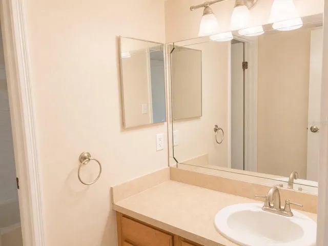 Bedroom vanity