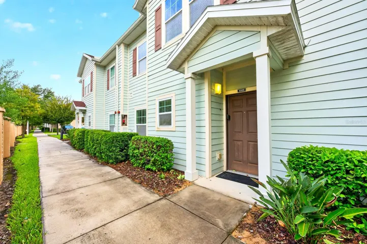 Welcome to your ideal Florida retreat or TURN-KEY SHORT TERM RENTAL investment opportunity!