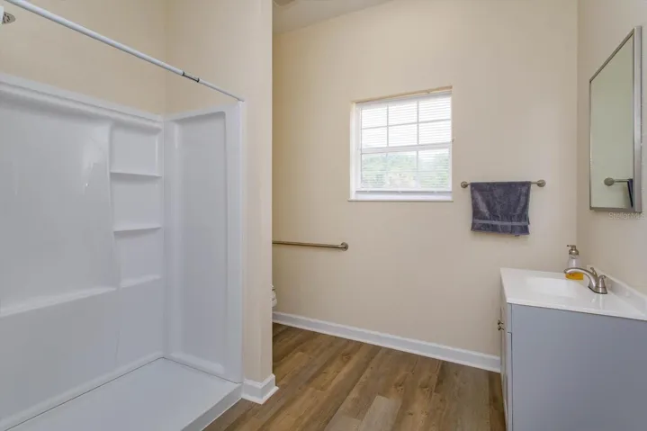 Full bath in garage