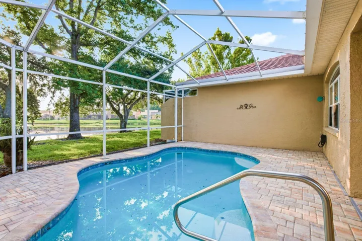Private pool