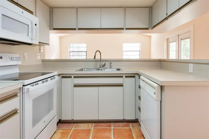 Open floorplan begins in the kitchen