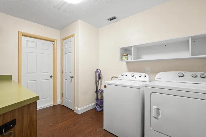 Indoor laundry room