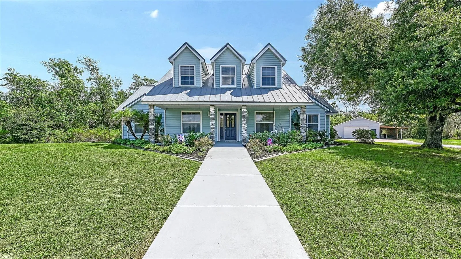 Welcome to 28401 104th Dr E