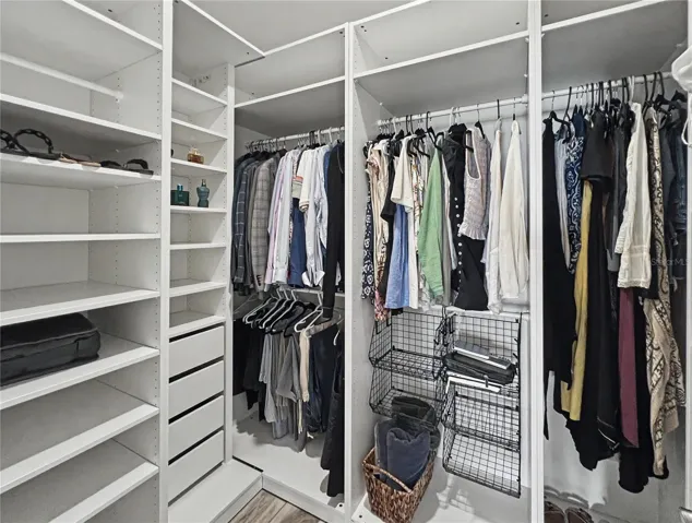Walk-in Closet w/Built-ins