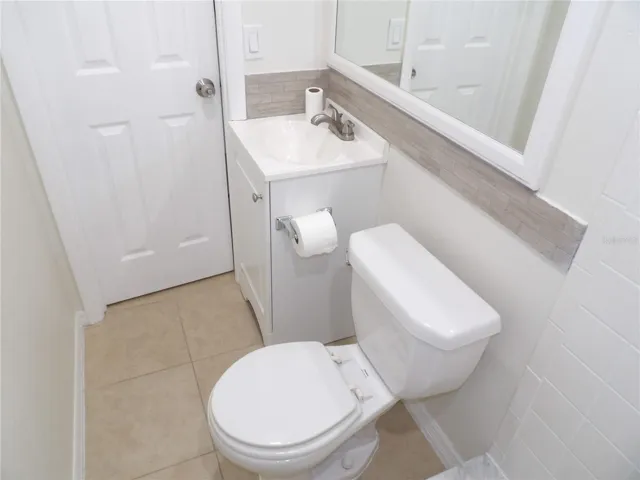2nd Bathroom