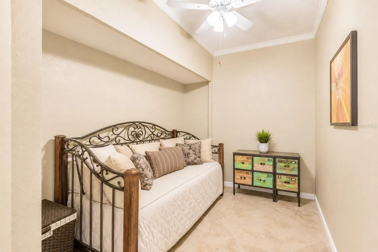 BONUS room.