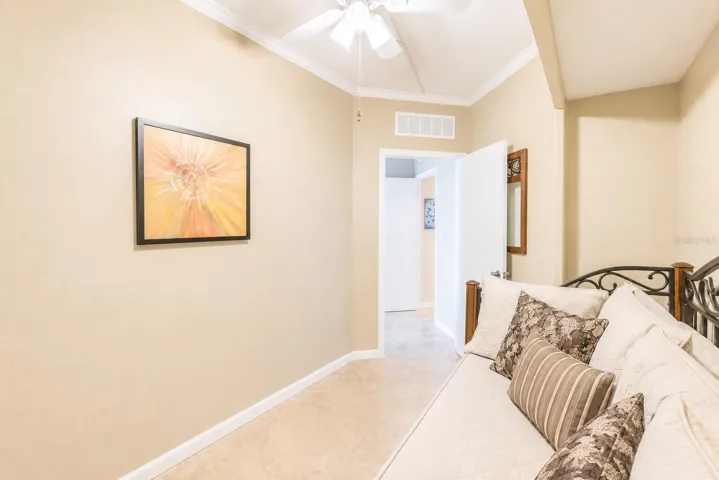 BONUS room.
