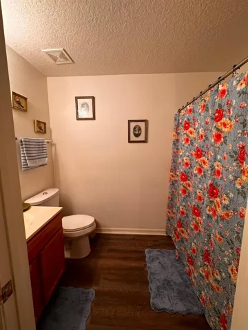 Guess bathroom