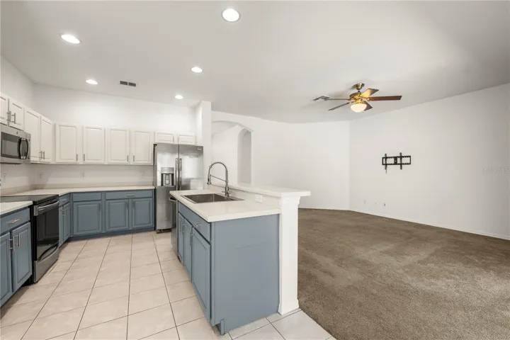 Kitchen with island