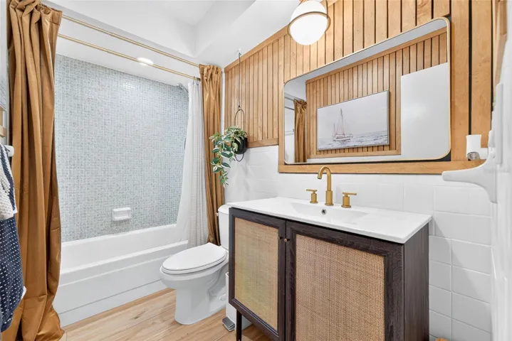 Bathroom #2