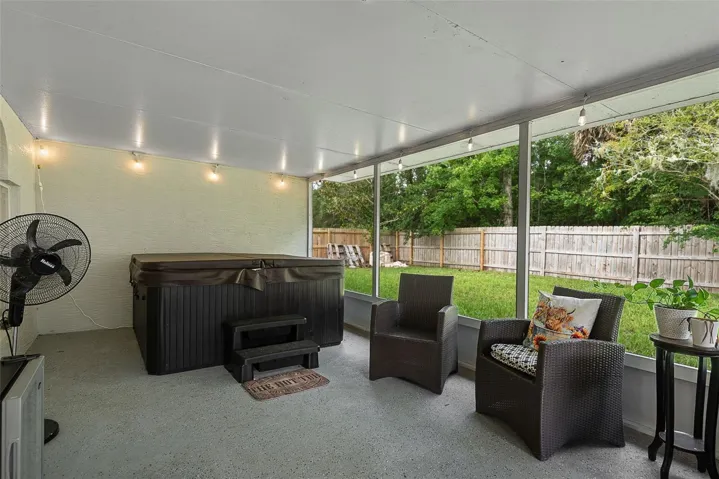 Fully Screened in Lanai