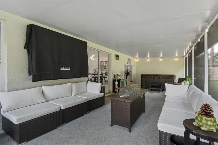 Fully Screened in Lanai