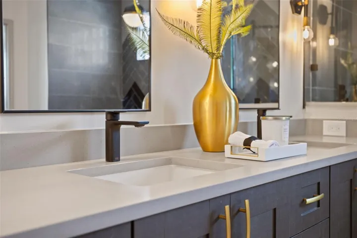 Primary En Suite