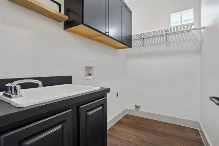 Laundry Room Upstairs