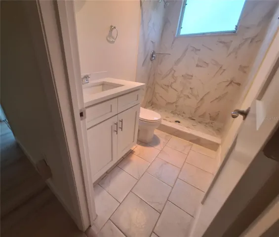 Primary Full Bath