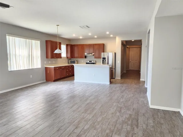 Living/Dining Room Area