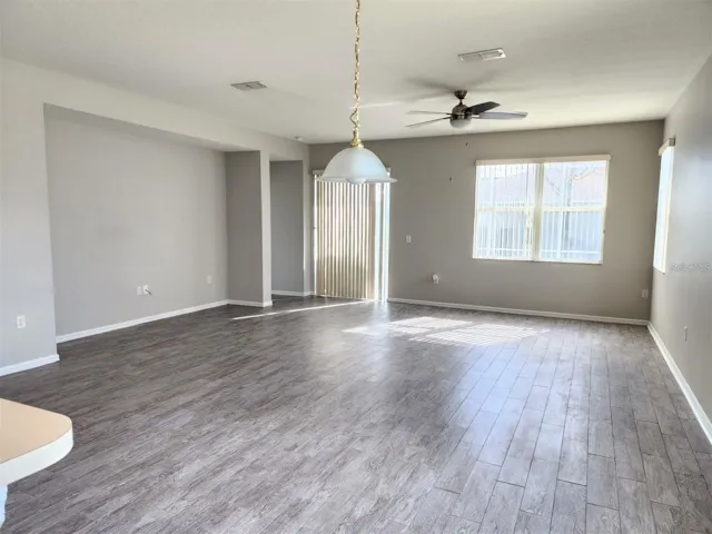 Living/Dining Room Area 3