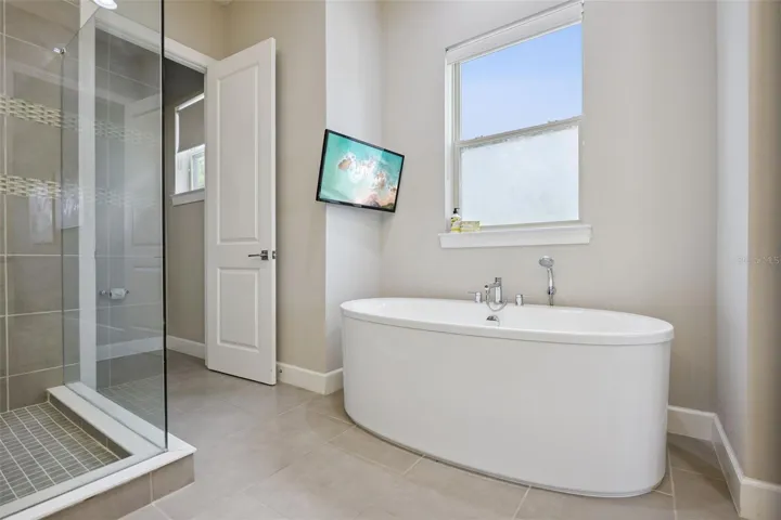 Soaking Tub