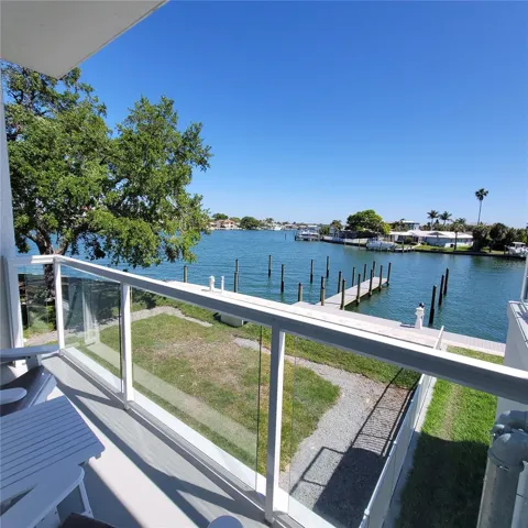 Units private balcony